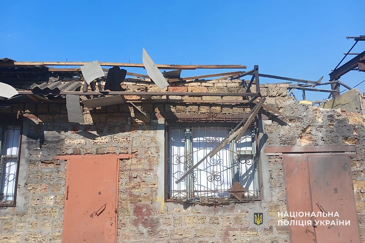 Поліція документує наслідки нових ударів по Дніпропетровщині: троє людей поранені - 06.08.2026