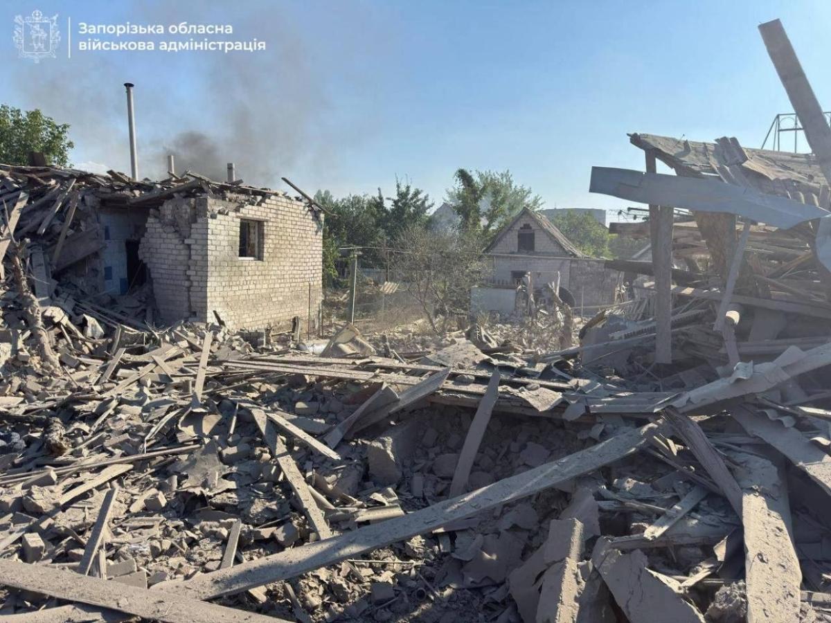 Одна людина загинула, ще 11 постраждали: наслідки удару по Запоріжжю - 02.08.2026