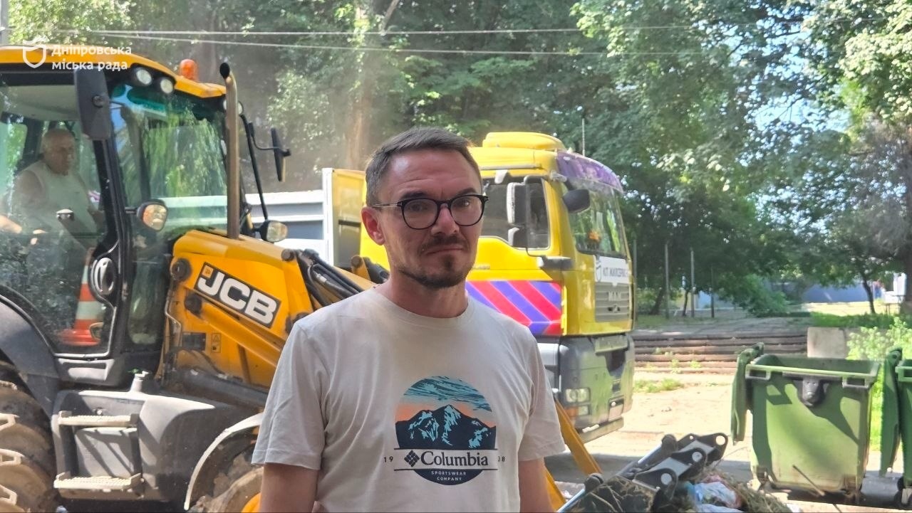 «Не змішуйте біовідходи з великогабаритними» У міськраді закликають дніпрян правильно сортувати сміття - 04.08.2026 «Не змішуйте біовідходи з великогабаритними» У міськраді закликають дніпрян правильно сортувати сміття - 04.08.2026
