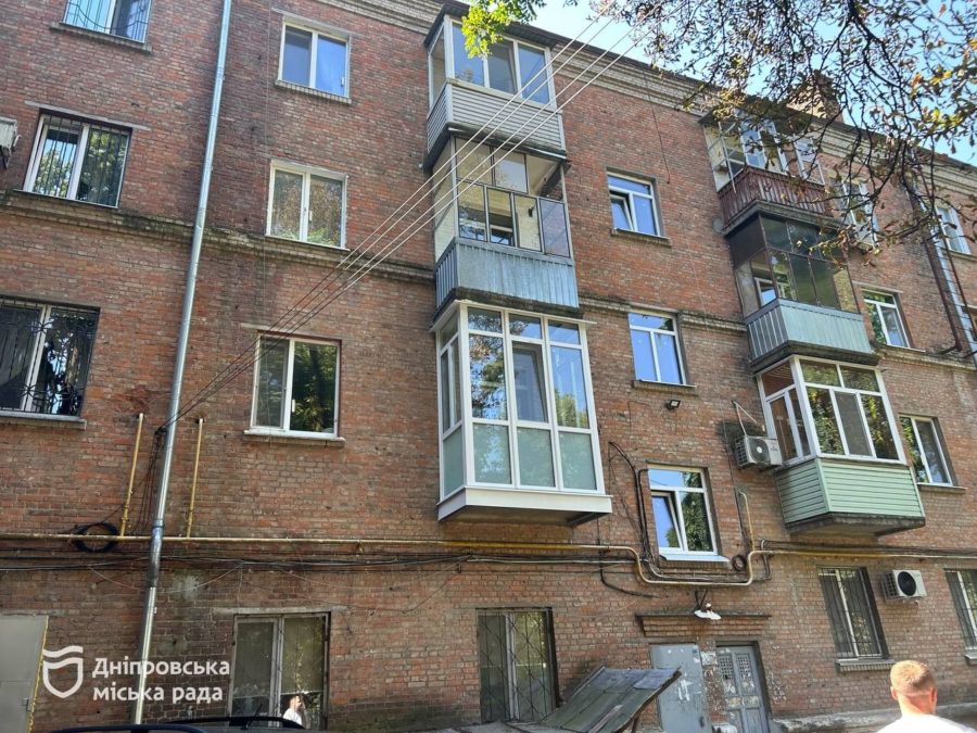 У Дніпрі з початку 2026 року відновили покрівлі 111 будинків, пошкоджених російськими атаками - 06.08.2026