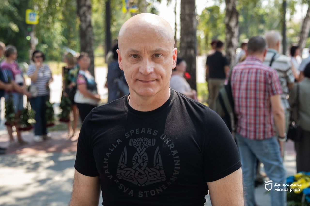 В Амур-Нижньодніпровському районі Дніпра відкрили пам'ятний знак захисникам, полеглим у боротьбі з російською агресією проти нашої країни - 07.08.2026 