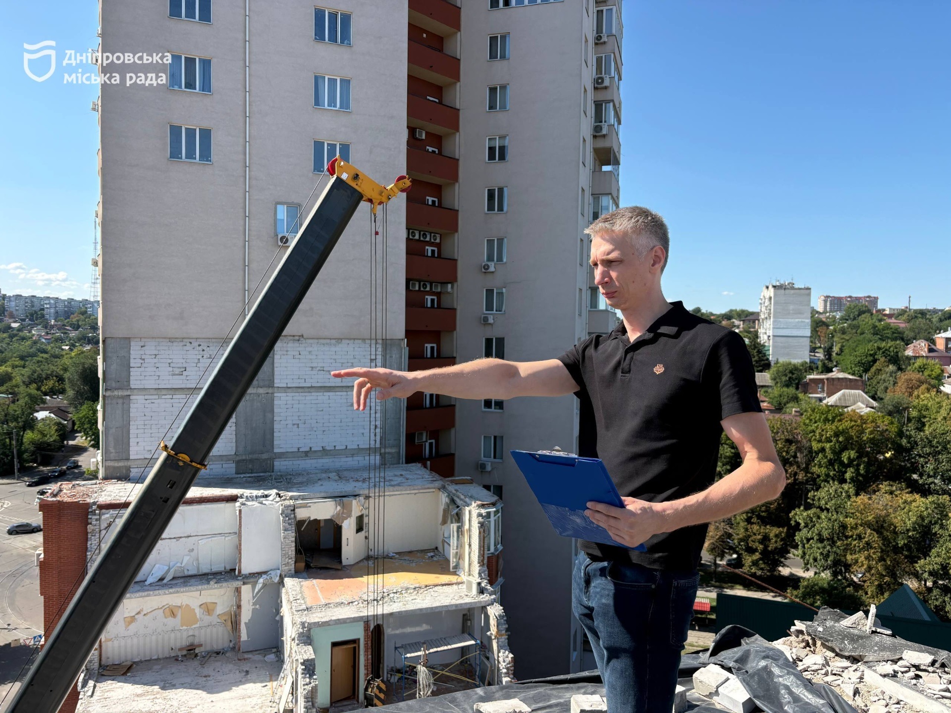 У Дніпрі, за дорученням міського голови Бориса Філатова, триває системна робота з відновлення житлового фонду - 17.08.2026