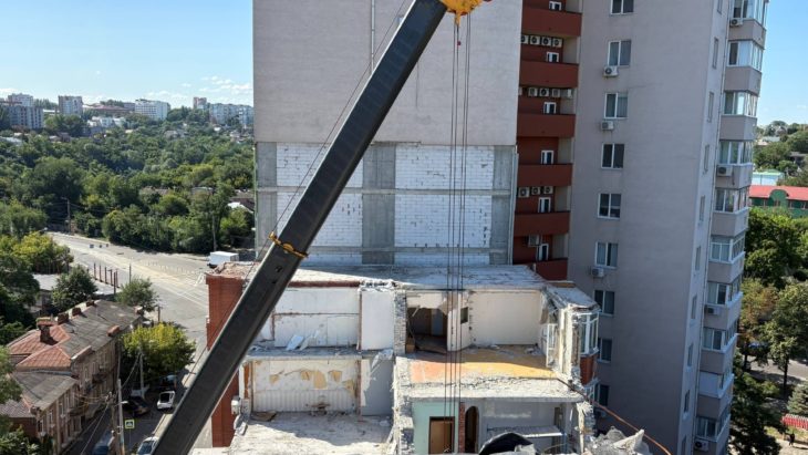 У Дніпрі, за дорученням міського голови Бориса Філатова, триває системна робота з відновлення житлового фонду - 17.08.2026