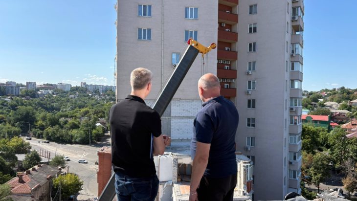 У Дніпрі, за дорученням міського голови Бориса Філатова, триває системна робота з відновлення житлового фонду - 17.08.2026