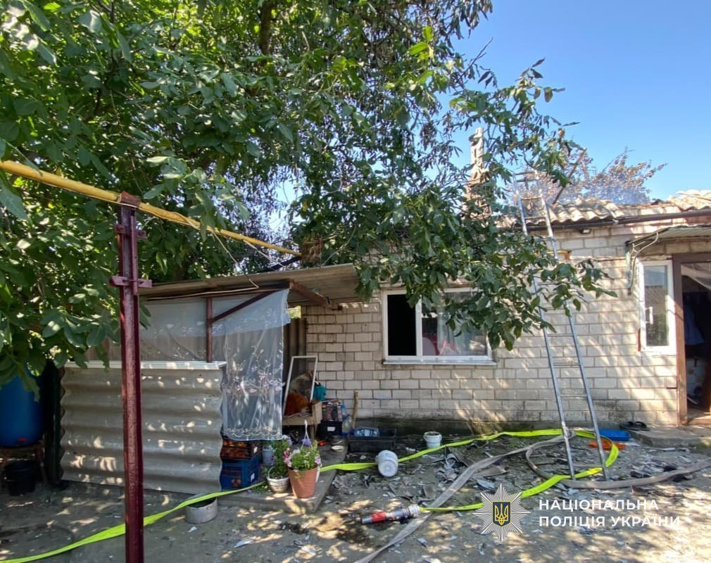 Четверо людей постраждали внаслідок ворожих атак на Дніпропетровщину: поліція документує воєнні злочини рф - 07.08.2026