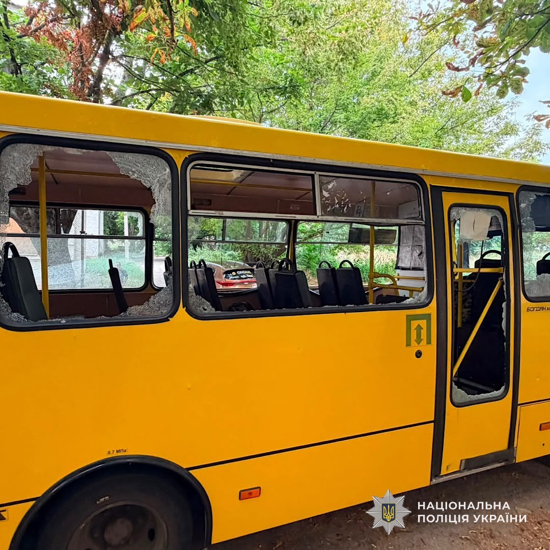 11 поранених на Дніпропетровщині: поліцейські документують наслідки ворожих атак у чотирьох районах області - 09.08.2026