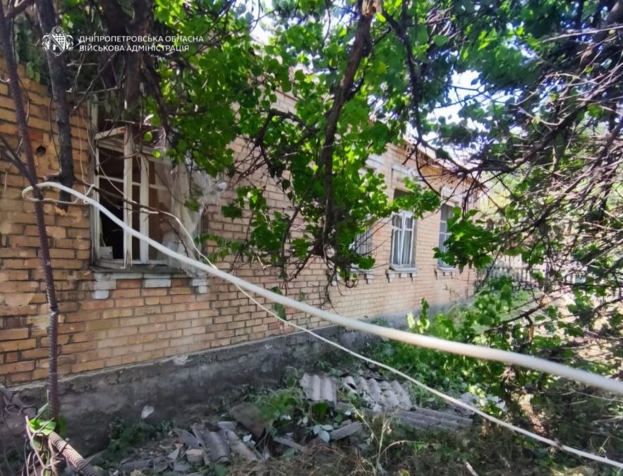 Одна людина загинула, п'ятеро дістали поранень: майже 40 разів за день ворог атакував Дніпропетровщину