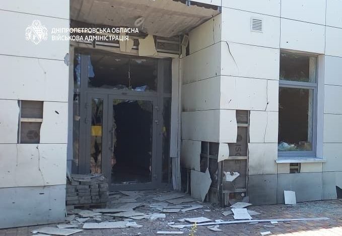 Одна людина загинула, ще троє дістали поранень. Майже 60 разів ворог атакував Дніпропетровщину