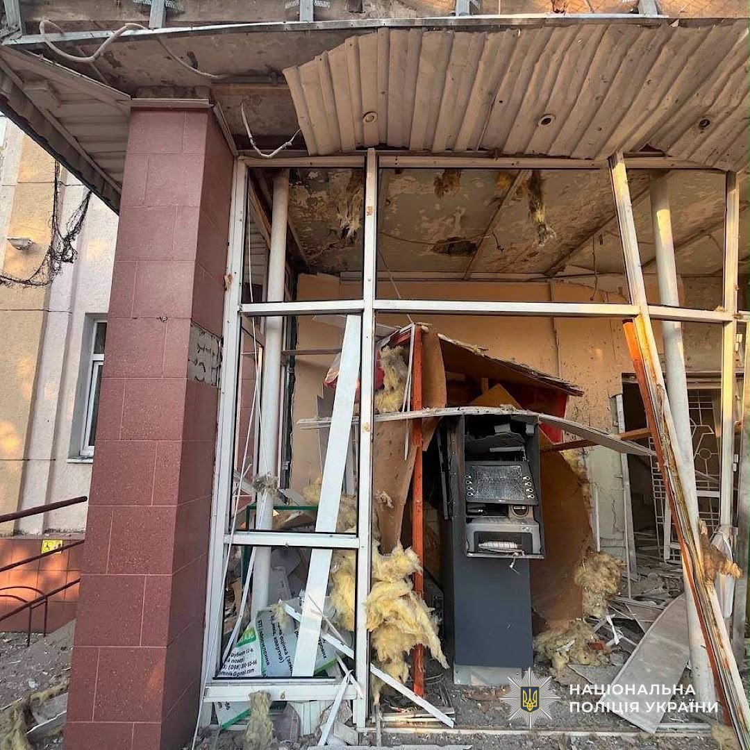 Четверо загиблих та восьмеро постраждалих, серед них троє дітей: поліція документує наслідки атак на Дніпропетровщині - 11.08.2026