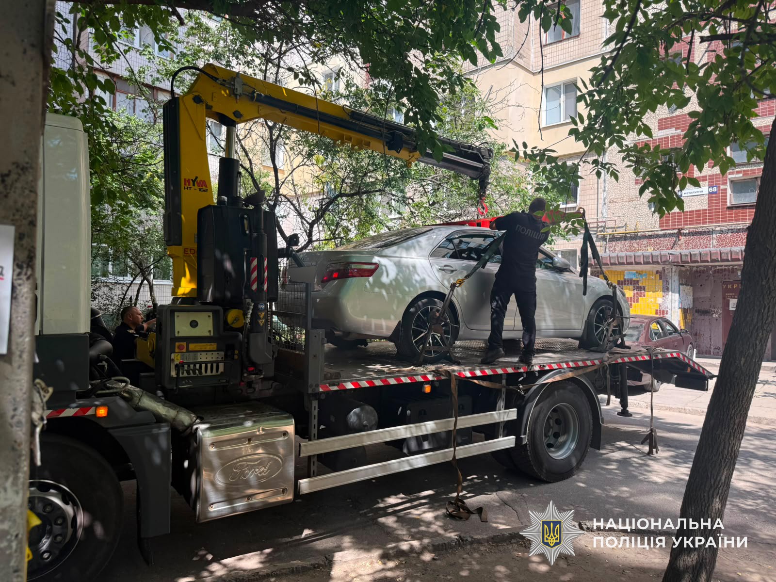 На Дніпропетровщині правоохоронці викрили злочинне угруповання та ліквідували шахрайський кол-центр у місті Кам’янське