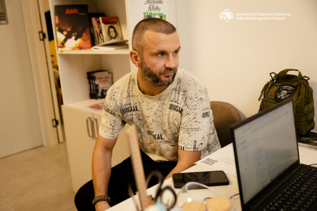 Перші, до кого звертаються ветерани у цивільному житті: як працюють фахівці із супроводу на Дніпропетровщині - 22.09.2026 Перші, до кого звертаються ветерани у цивільному житті: як працюють фахівці із супроводу на Дніпропетровщині - 22.09.2026
