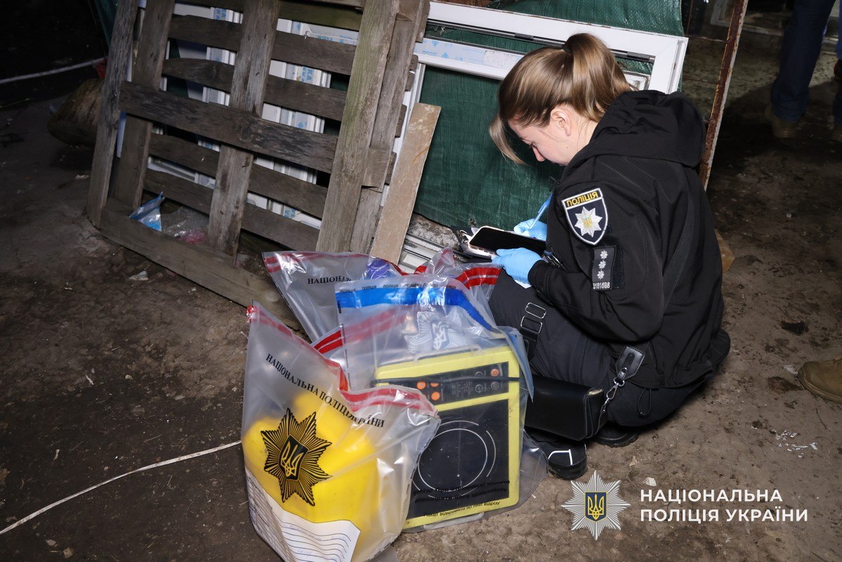 Нарколабораторія на Дніпропетровщині: п’ятьох учасників угруповання судитимуть за виготовлення метамфетаміну - 02.09.2026