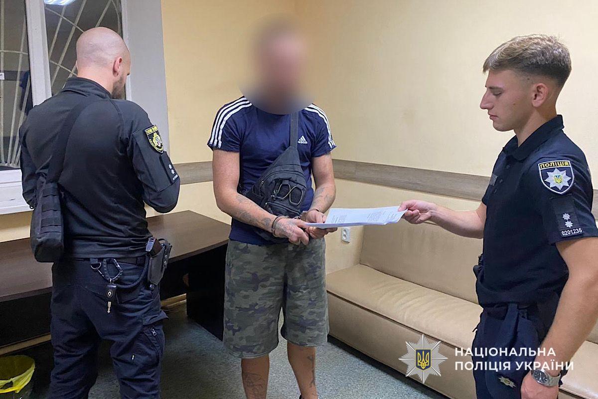 У Дніпрі 25-річний чоловік викрав автомобіль та потрапив на ньому в ДТП - 02.09.2026
