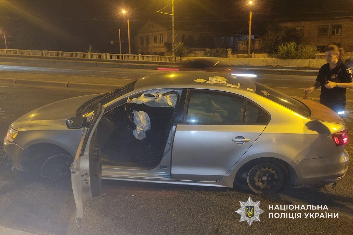 У Дніпрі 25-річний чоловік викрав автомобіль та потрапив на ньому в ДТП - 02.09.2026