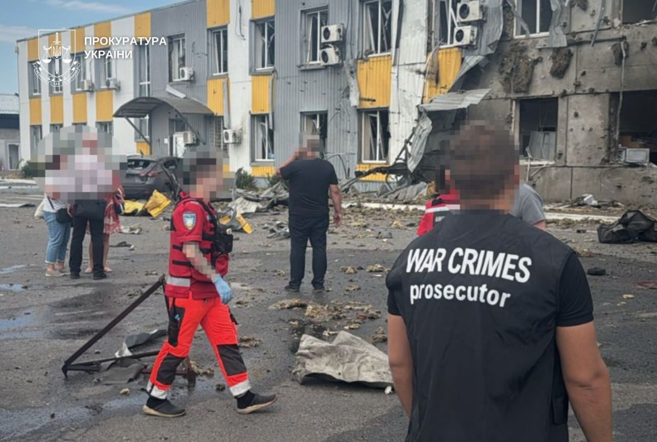 росіяни завдали удару по Дніпру: двоє людей загинули, п’ятеро поранені - 02.09.2026