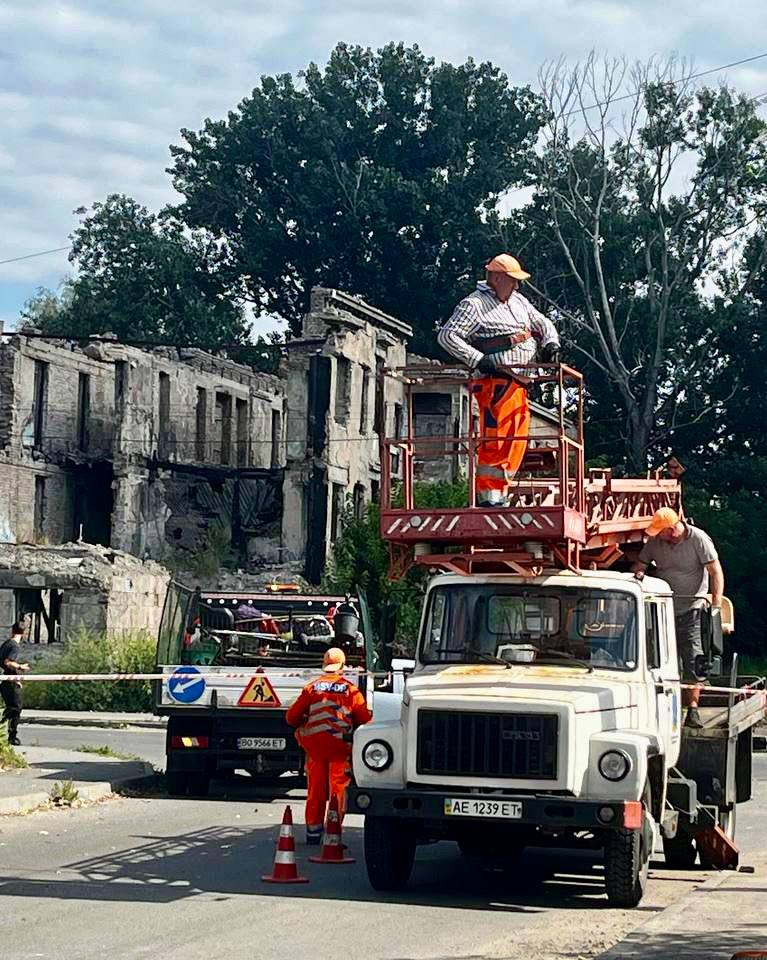 У Дніпрі внаслідок чергової атаки рф постраждали дві школи та амбулаторія - 02.09.2026