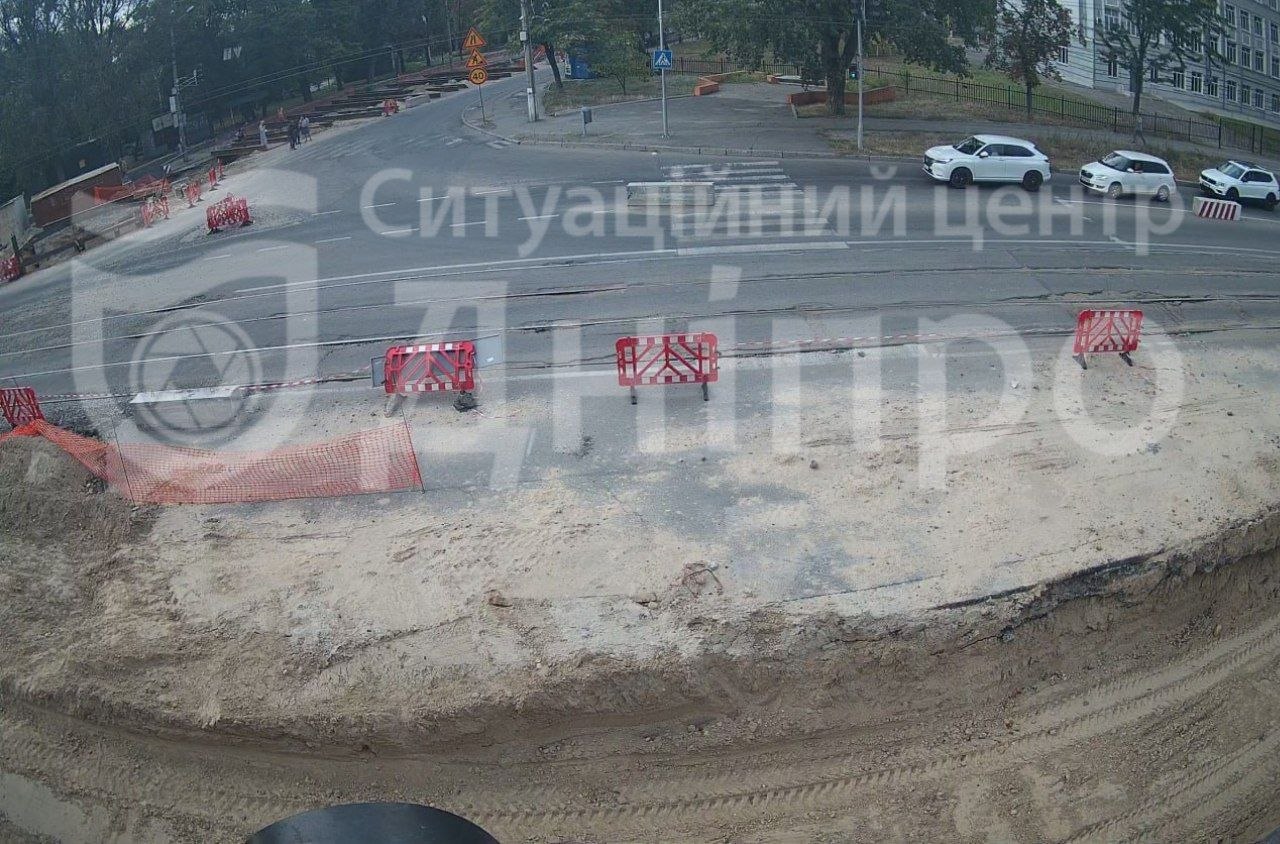 У Дніпрі на двох ділянках дороги обмежили рух через ремонт - 05.09.2026