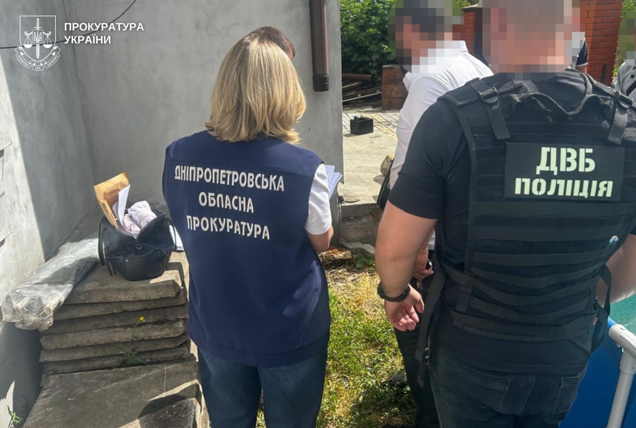 На Дніпропетровщині незаконна вирубка лісу завдала довкіллю майже 10 млн грн збитків: викрито 8 підозрюваних - 14.09.2026