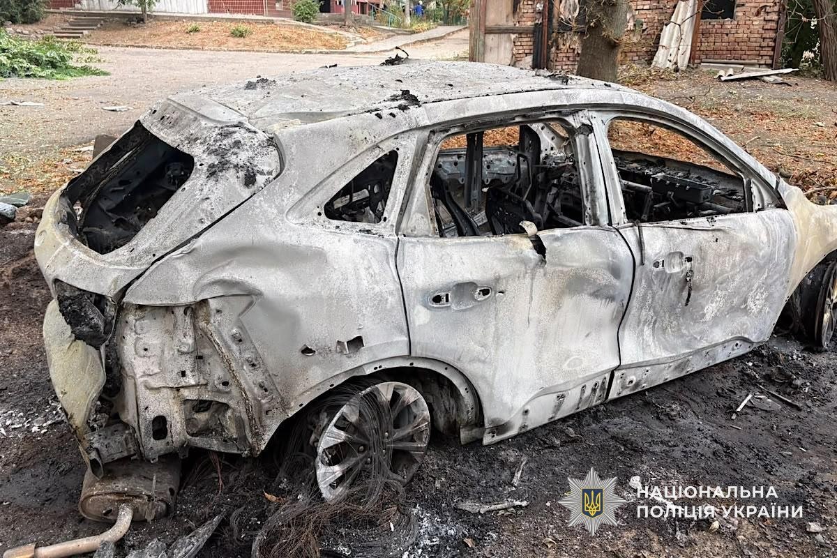 Поліція показала наслідки атак рф по Дніпропетровщині: є загиблий і восьмеро поранених - 15.09.2026