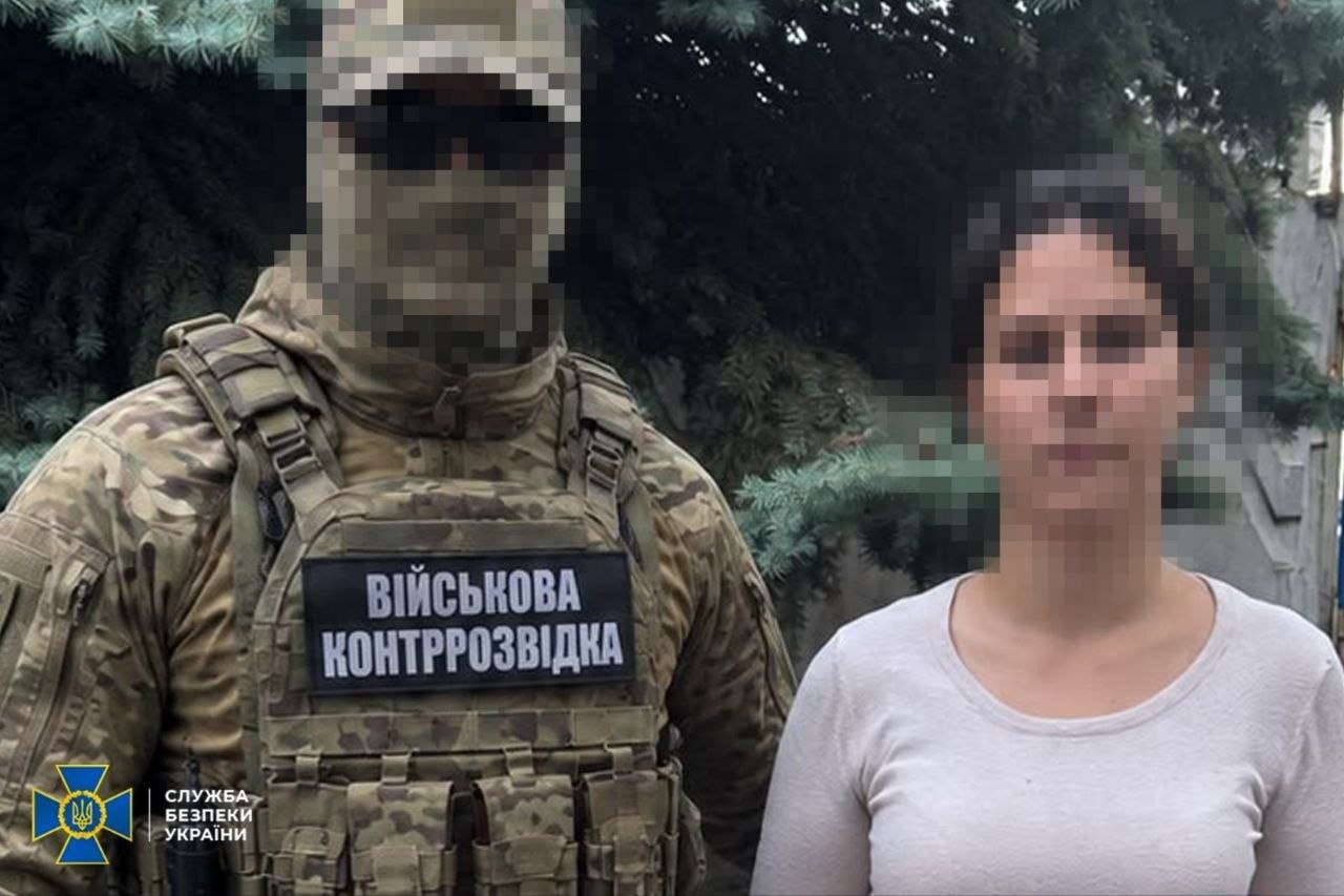 Готувала нові обстріли Дніпра: СБУ затримала 17-річну інформаторку рф - 17.09.2026