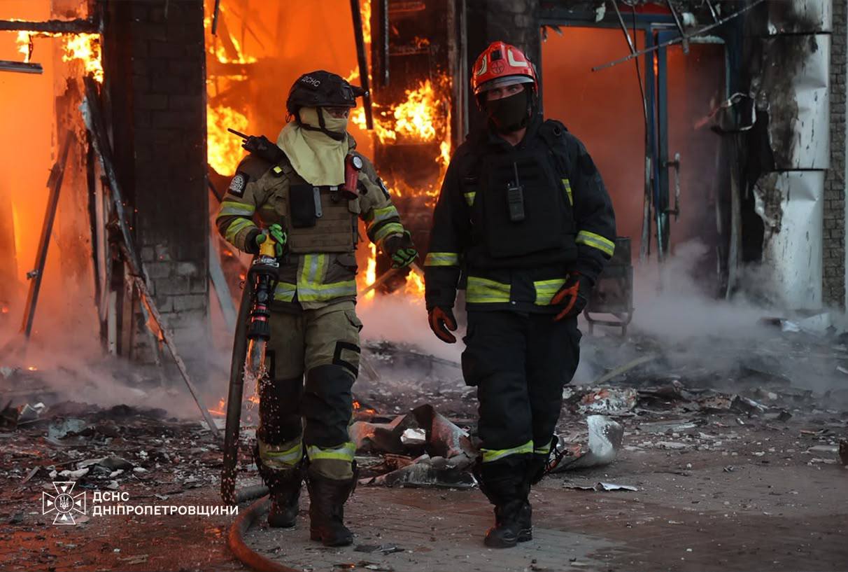До трьох зросла кількість поранених через ворожу атаку на ТРЦ у Дніпрі - 19.09.2026