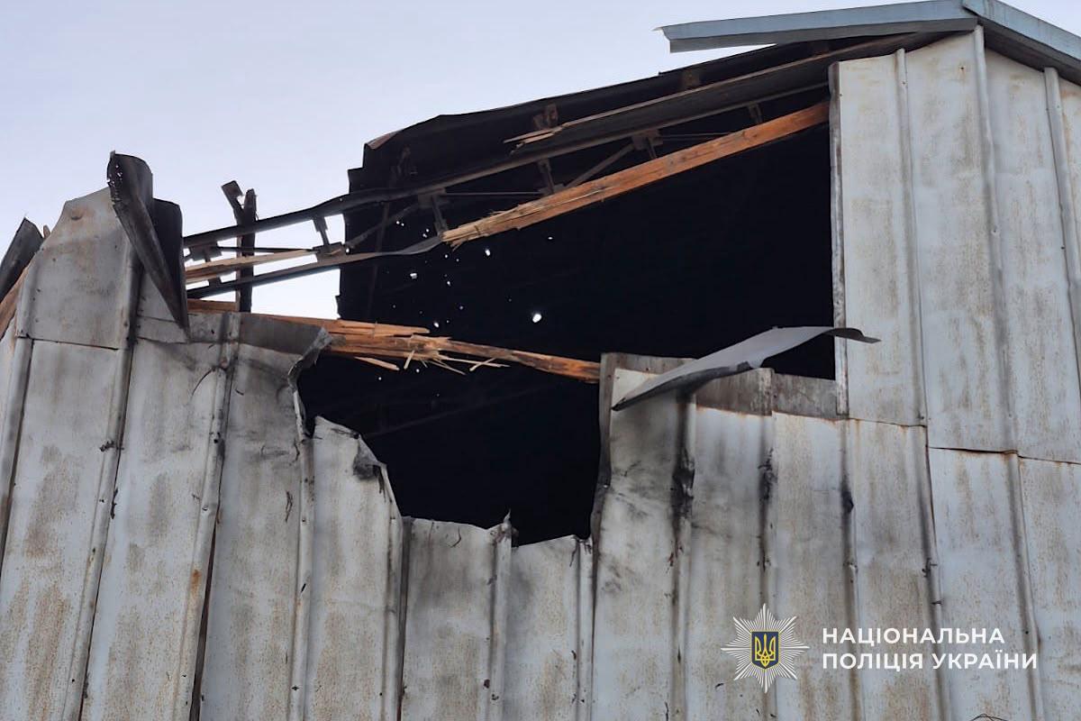 На Дніпропетровщині через російські атаки постраждали двоє людей: поліція показала наслідки - 26.09.2026