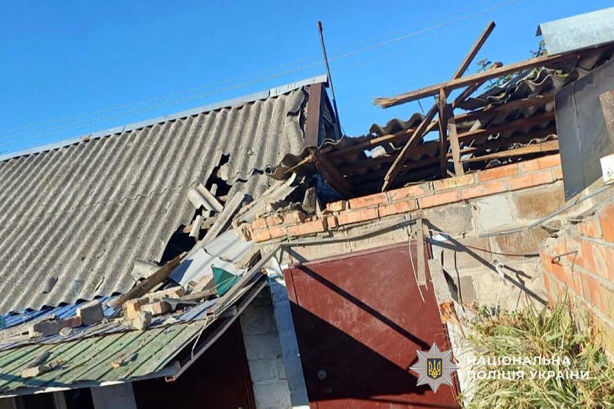 На Дніпропетровщині через російські атаки постраждали двоє людей: поліція показала наслідки - 26.09.2026