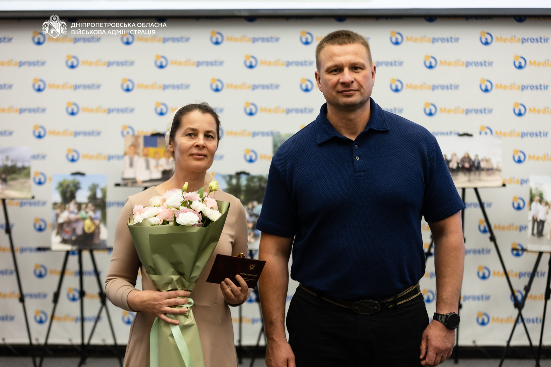 Виховують 5 і більше дітей: 14 жінкам Дніпропетровщини присвоїли звання «Мати-героїня»