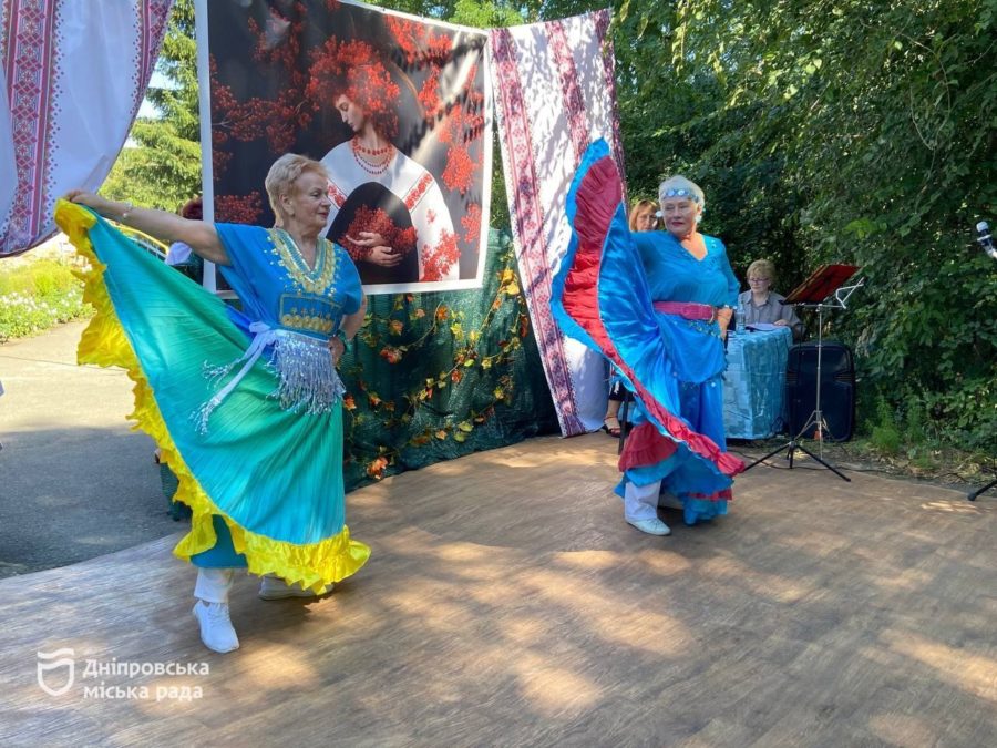 «Такі заходи гуртують. Гарна атмосфера, настрій, посмішки», — підопічна терцентру Дніпра про «День урожаю — Осінній вернісаж» - 03.09.2026