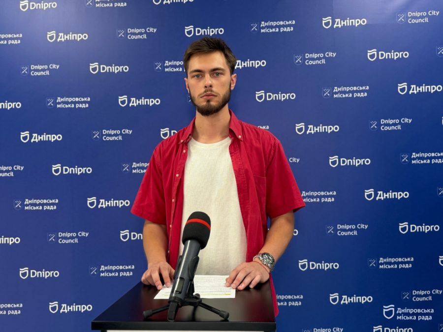 Безкоштовне паркування через «єДніпро»: майже 2 500 захисників та захисниць оформили картку «УБД Дніпро» - 03.09.2026