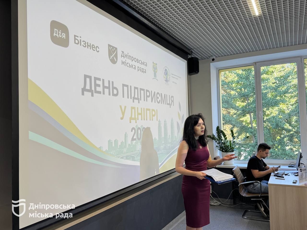 Розвиток, партнерство та нові можливості: у Дніпрі влаштували зустріч бізнес-спільноти до Дня підприємця - 04.09.2026