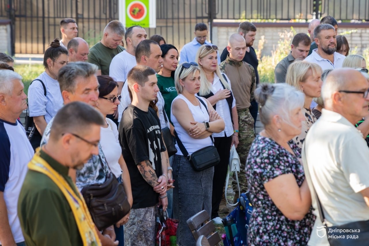 У Дніпрі провели вечір пам’яті загиблих захисників: згадали історії 26 героїв - 04.09.2026