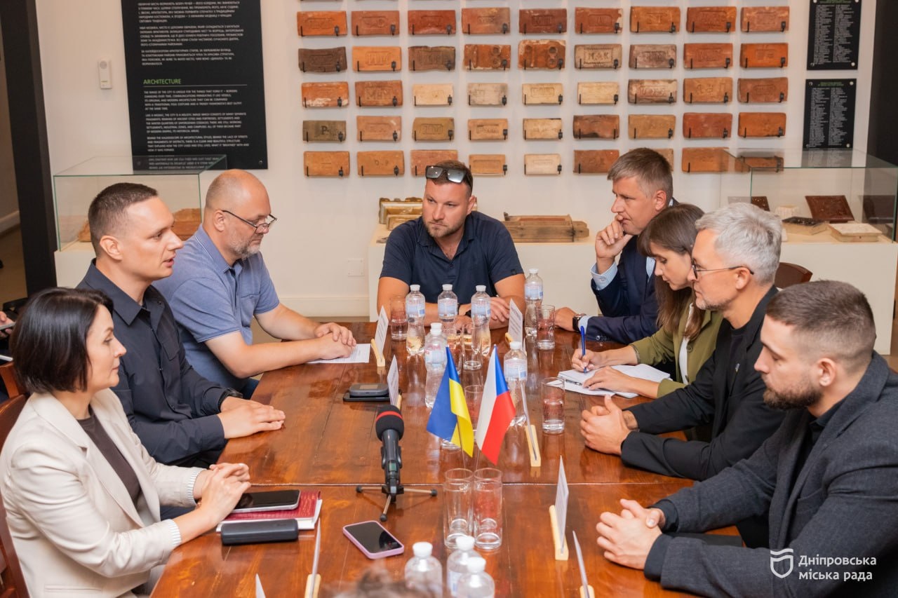 Представники Європарламенту та Чехії відвідали Дніпро для обговорення спільних проєктів - 10.09.2026