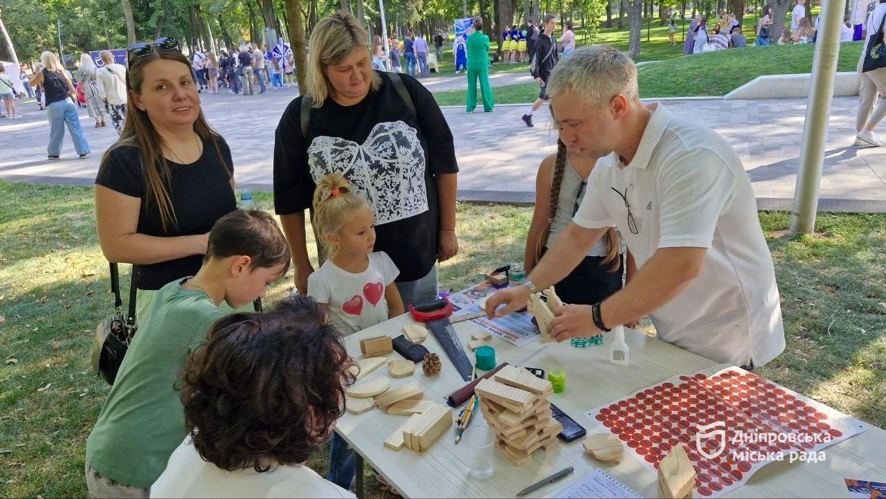 PROFI FEST «Місто майстрів»: у Дніпрі до Дня міста профтехи показали сучасні професії, VR та кулінарні майстер-класи - 12.09.2026