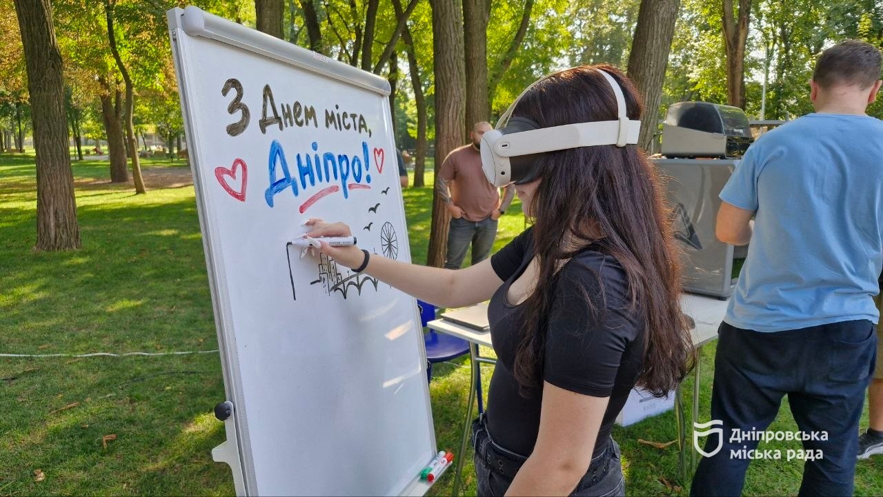 PROFI FEST «Місто майстрів»: у Дніпрі до Дня міста профтехи показали сучасні професії, VR та кулінарні майстер-класи - 12.09.2026