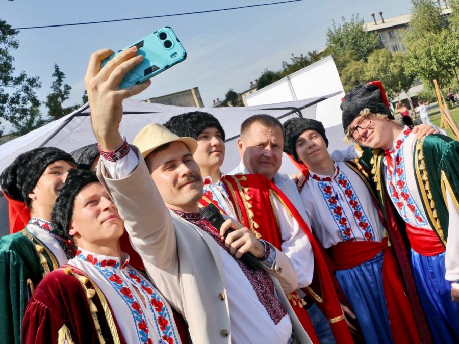 Дітям тут цікаво, тож ми можемо святкувати всією сім’єю. У Дніпрі до Дня міста у парках і скверах проходять насичені родинні свята - 12.09.2026