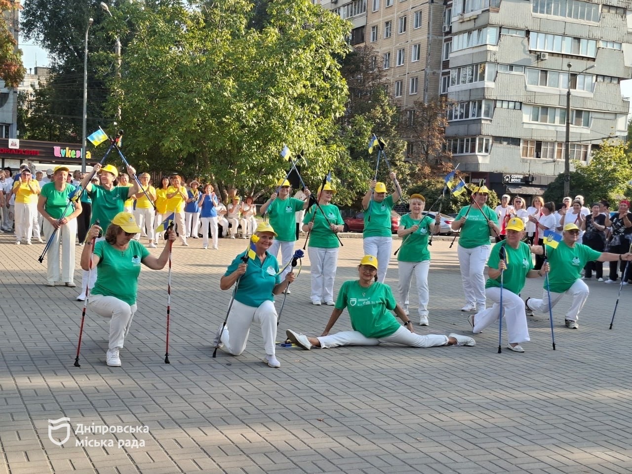 У Дніпрі учасники Університету третього віку відзначили 500-річчя міста спортивною програмою - 12.09.2026