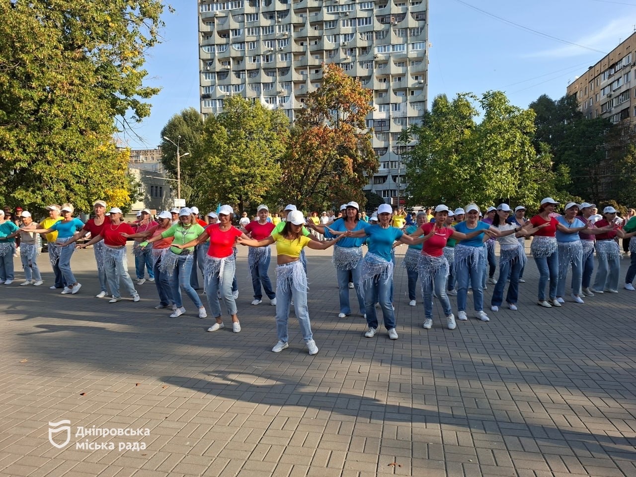 У Дніпрі учасники Університету третього віку відзначили 500-річчя міста спортивною програмою - 12.09.2026
