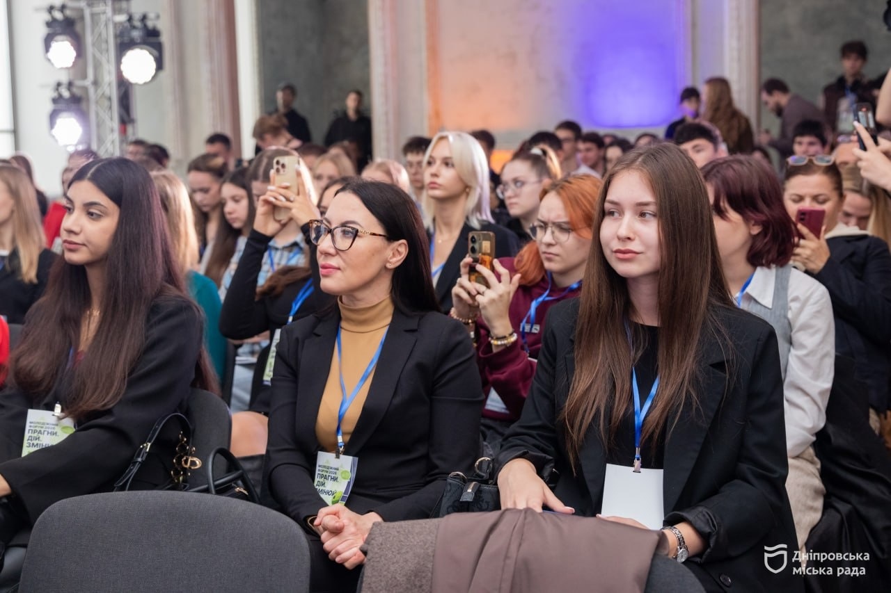 «Тут молодь може знайти однодумців, контакти та можливості для реалізації власних проєктів», — дніпрянка про щорічний молодіжний форум «Прагни. Дій. Змінюй» - 24.09.2026