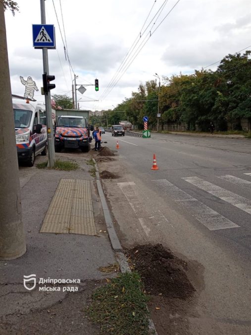 Уже півтори доби героїчні комунальники Дніпра ліквідовують наслідки негоди - 25.09.2026