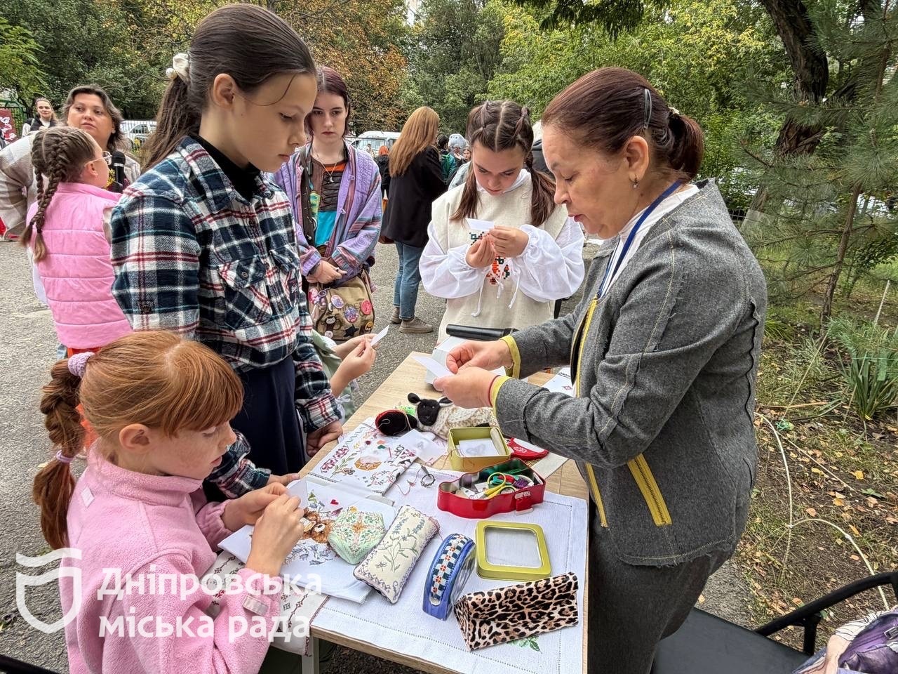 Фотозони, майстер-класи та смачні призи. У Дніпрі провели родинне свято POTATOES PARTY до Дня позашкілля - 25.09.2026