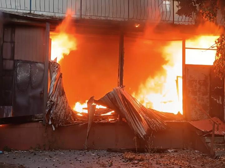 Загинули двоє поліцейських, ще один — у важкому стані: ворог понад 10 разів атакував Дніпропетровщину