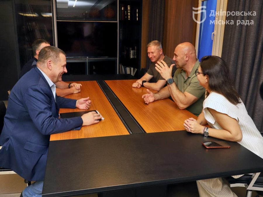 Дніпро передав Одесі 7 великих пасажирських автобусів - 14.09.2026