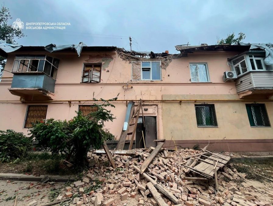 Двоє людей дістали поранень: понад 10 разів ворог атакував 3 райони Дніпропетровщини - 15.09.2026 Двоє людей дістали поранень: понад 10 разів ворог атакував 3 райони Дніпропетровщини - 15.09.2026