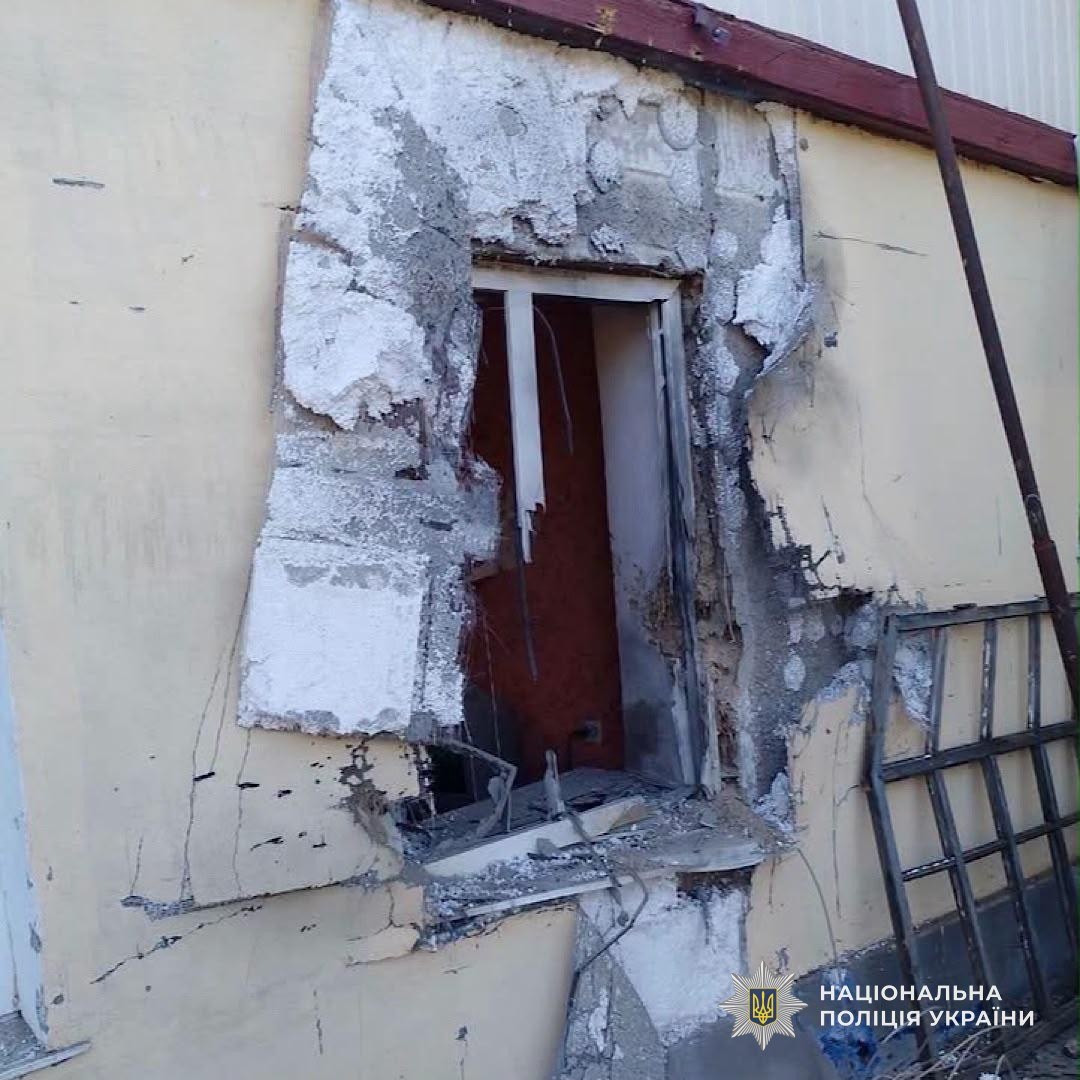 Нікопольщину понад 60 разів атакували за добу: поліція показала наслідки - 20.09.2026