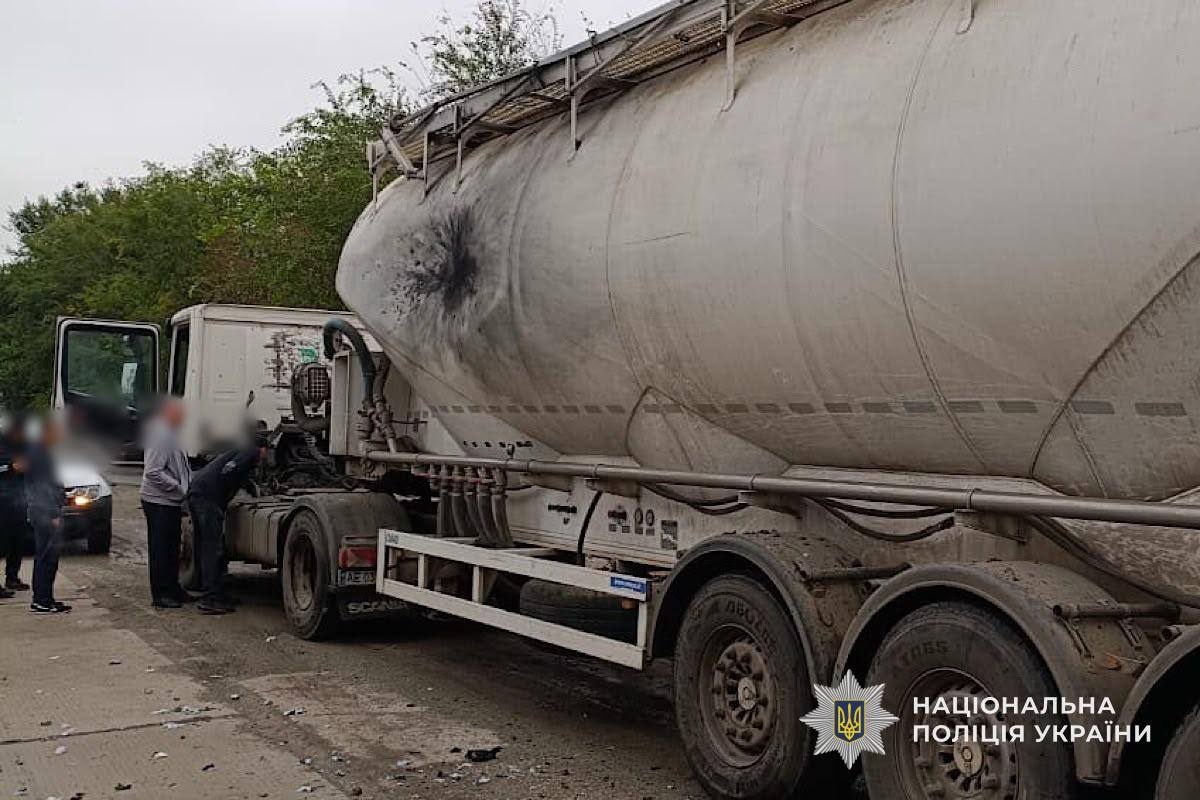 Чотири людини поранені внаслідок атак рф на Дніпропетровщину: поліція документує удари - 25.09.2026