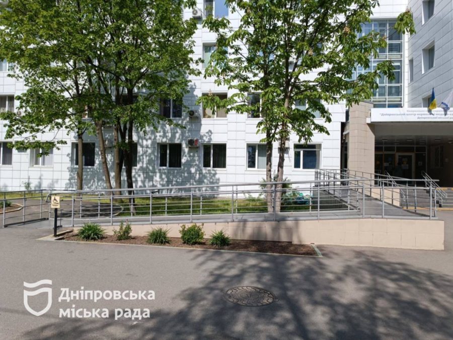 У Дніпрі перевірили доступність амбулаторій для маломобільних людей