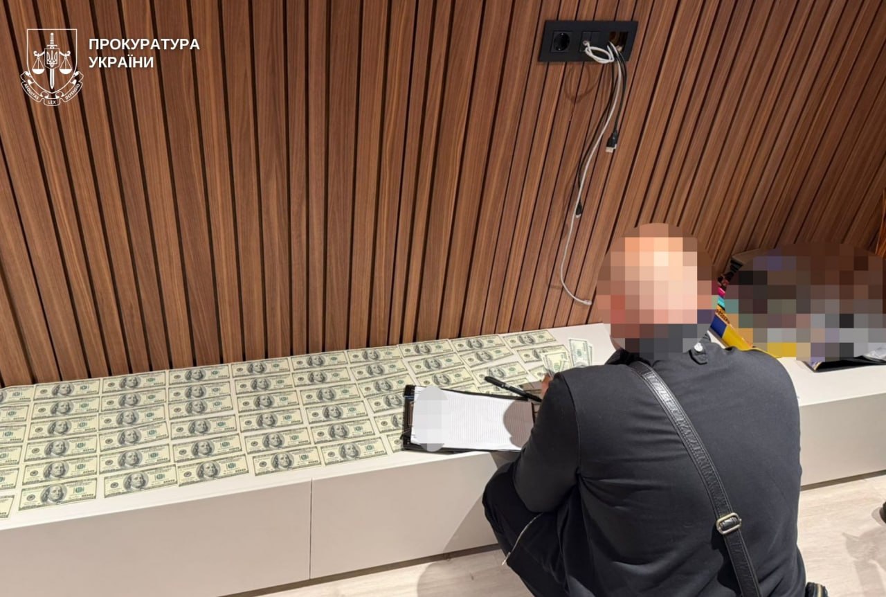 У Дніпрі викрили шахрайські call центри вилучили понад 300 одиниць техніки та 600 тисяч гривень