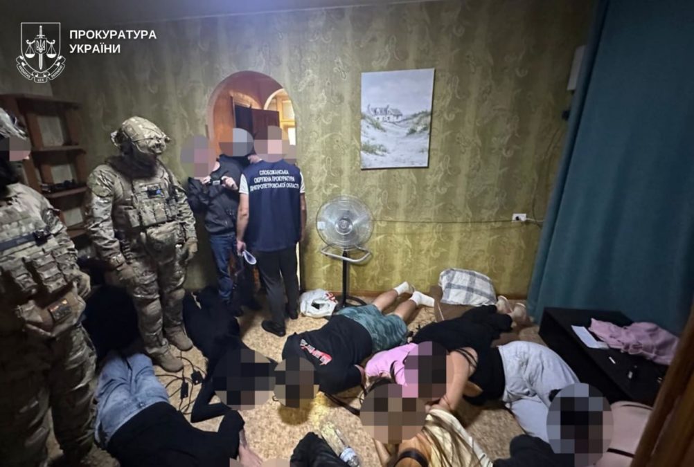 У Дніпрі викрили шахрайські call центри вилучили понад 300 одиниць техніки та 600 тисяч гривень