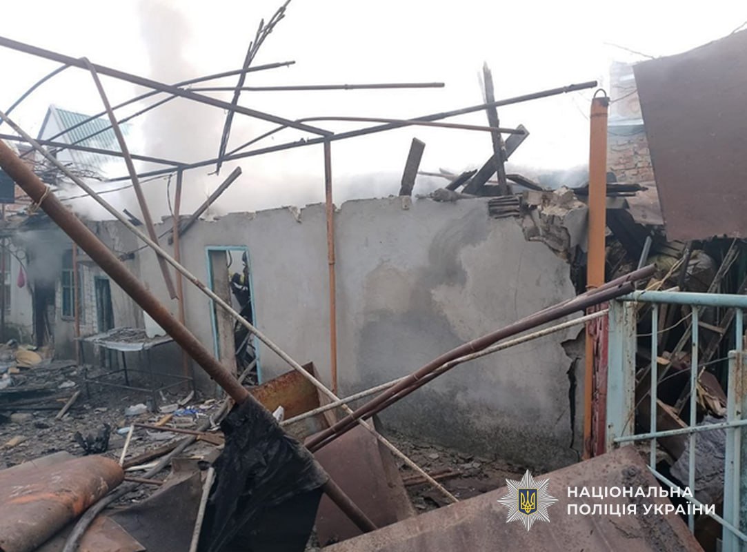 Загинули двоє поліцейських шість поранених — поліцейські зафіксували наслідки атак рф у прифронтових громадах Дніпропетровщини 4 09 2026